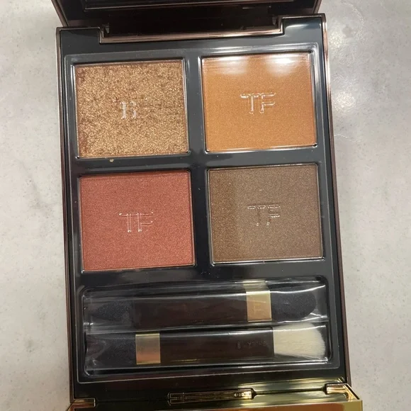 Tom Ford Quad Eye Palette in 25 Leopard 🐆 Skin - Picture 5 of 6